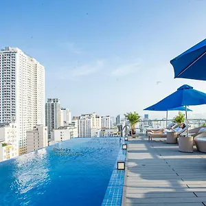 Grand Ocean Luxury Boutique - Infinity Rooftop Pool Đà Nẵng